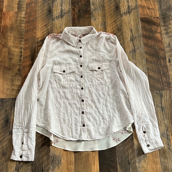 Free People Floral Back Button-Down Top - Picture 4 of 9
